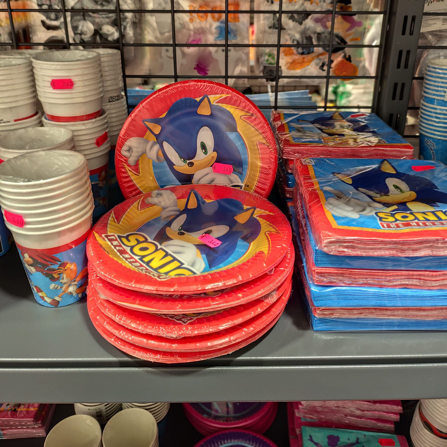 platos con temáticas de superheroes