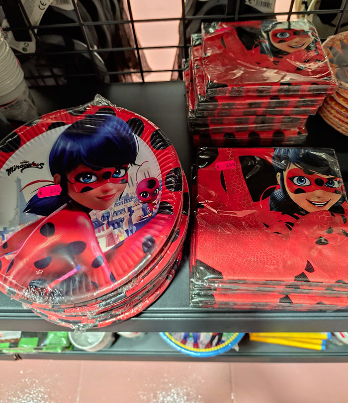 platos con temáticas de personajes