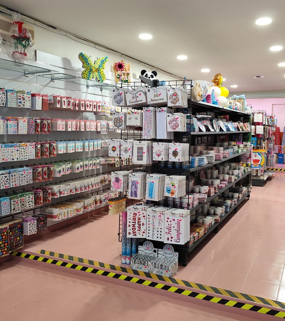 uno de los pasillos de nuestra tienda